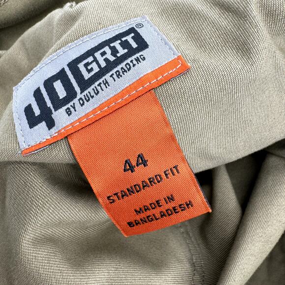 Duluth 40 Grit Shorts Mens 44 (45x11) Cargo Standard Fit Utility Khaki Tan - Picture 4 of 6